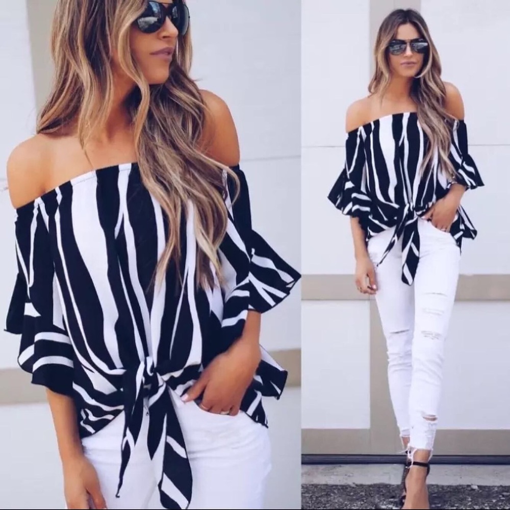 (Last 1) Off the shoulder top with a front tie